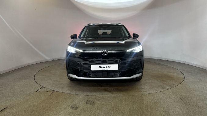 Volkswagen T-Roc 1.5 eTSI Life 5dr DSG Petrol Hatchback - Image 35
